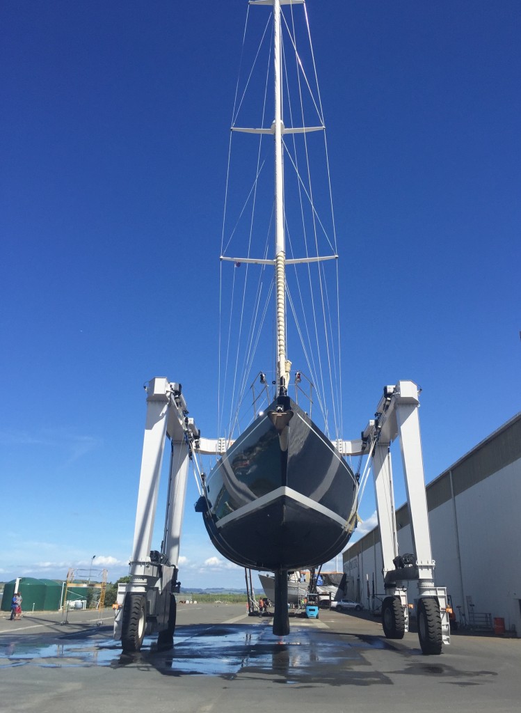 Port Whangarei Marine Centre 100 Tonne Travelift lifts 32M Sail Yacht